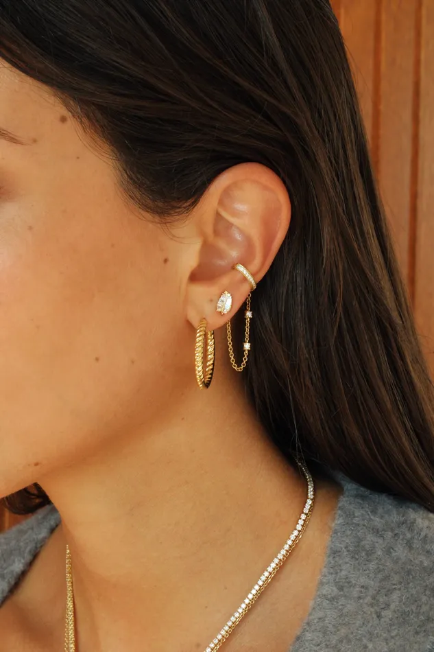 Earrings anitako SINGLE ROW DIAMOND EAR CUFF WITH DIAMOND CHAIN
