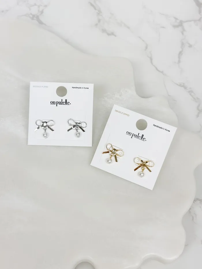 Earrings Prep Obsessed FC Bow Pearl Stud Earrings Gold