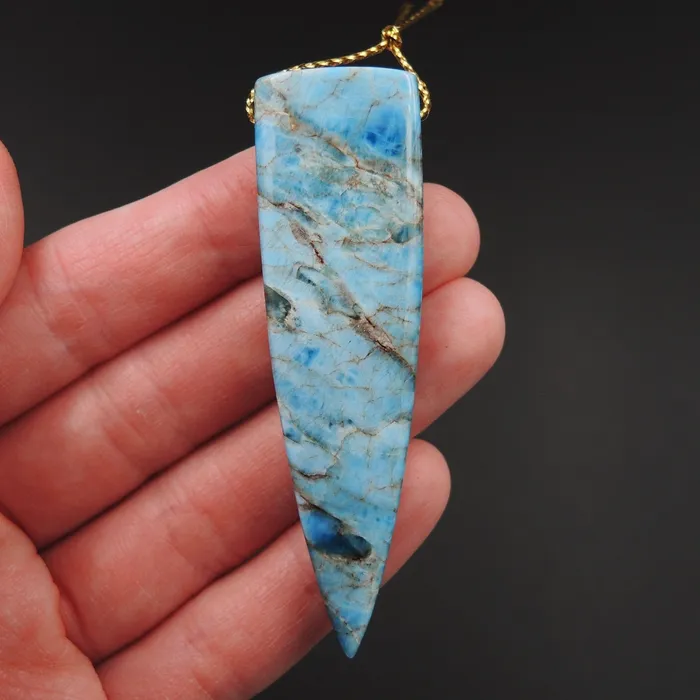 Intrinsic Trading Necklaces Apatite Pendant Unique Pattern Highly Polished Side Drilled Dagger Shaped Blue Natural Stone Pendant P1359