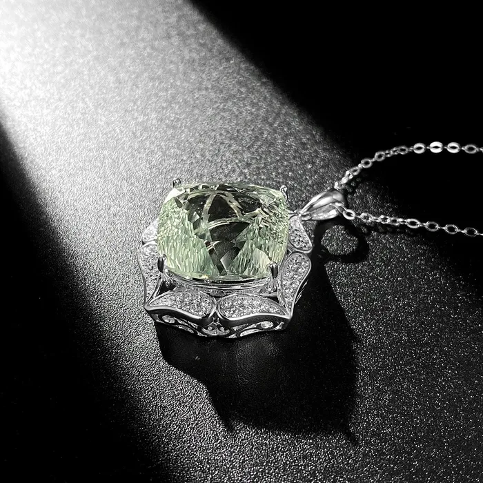 Necklaces Iris Of Trjegul 925 Sterling Silver Necklace with inlaid Amethyst Viking Trinkets