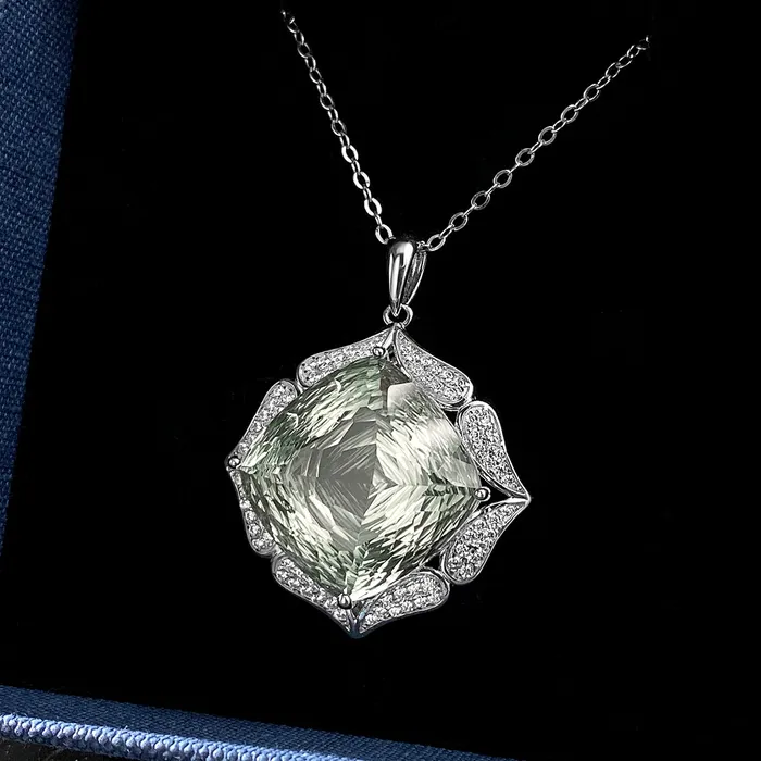Necklaces Iris Of Trjegul 925 Sterling Silver Necklace with inlaid Amethyst Viking Trinkets