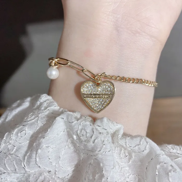 Refined by AnnaKaci Bracelets Heart Pendant Asymmetrical Bracelet with Pearl